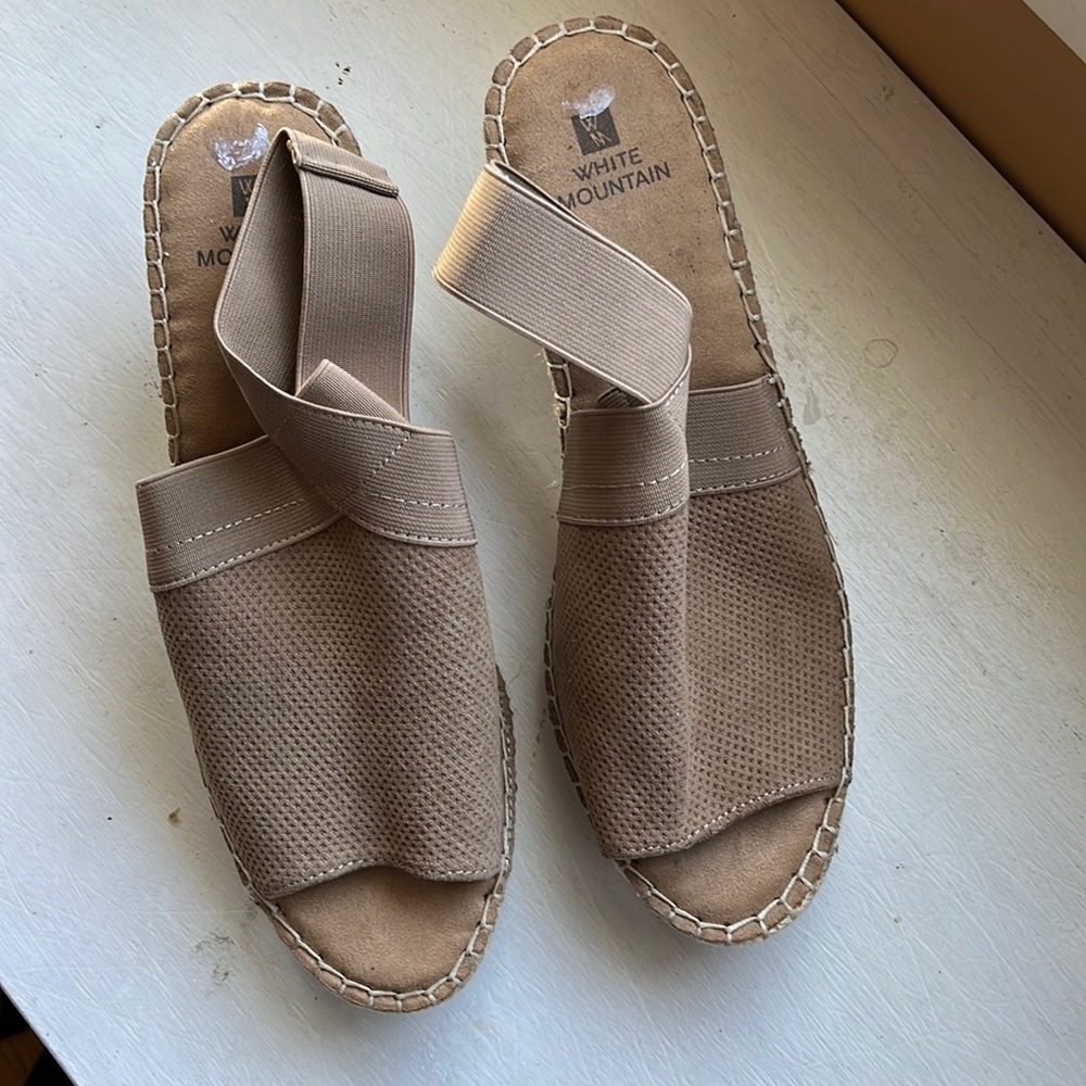 White mountain, women’s tan mules suede rubber, stretch, ankle strap